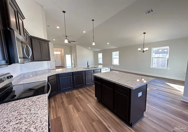 Photo 3 of Sale Pending at 2521 Privet Berry Dr, Gulf Breeze, FL 32563 | MLS# 688043 | Listing updated on 2026-08-26