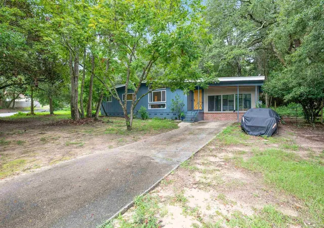 Photo 1 of Single family home for sale at 5011 Springhill Dr, Pensacola, FL 32503 | MLS# 688257 | Listing updated on 2026-09-05