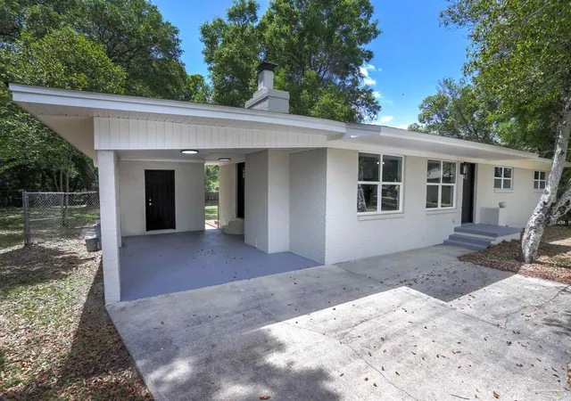 Photo 2 of Single family home for sale at 5711 Almax Ct, Pensacola, FL 32506 | MLS# 681194 | Listing updated on 2026-06-06