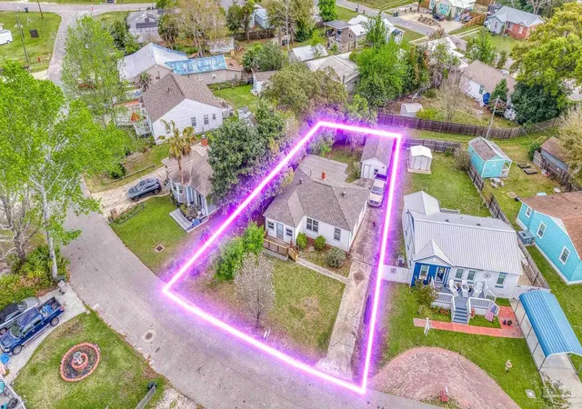 2nd image of 208 Berry Rd, Pensacola, FL 32507 | MLS# 680156