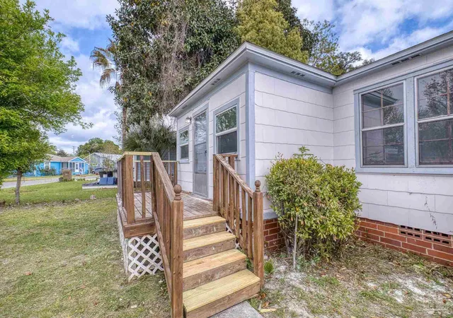 5th image of 208 Berry Rd, Pensacola, FL 32507 | MLS# 680156