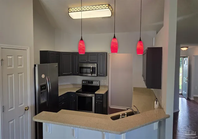 3rd image of 10020 Parker Lake Cir, Navarre, FL 32566 | MLS# 684818