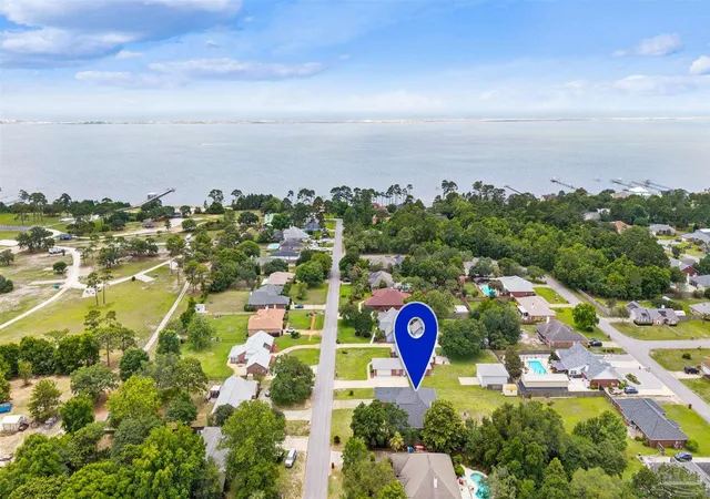 35th image of 1423 Sound Retreat Dr, Navarre, FL 32566 | MLS# 683218