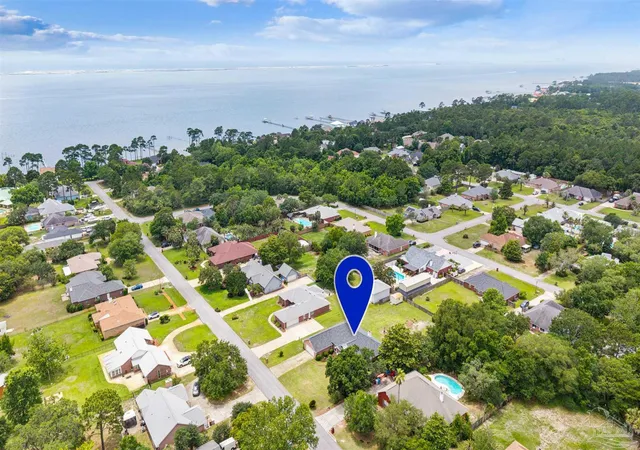 3rd image of 1423 Sound Retreat Dr, Navarre, FL 32566 | MLS# 683218