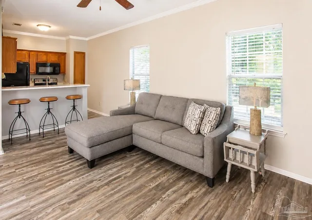 4th image of 501 E Burgess Rd #D 10, Pensacola, FL 32504 | MLS# 682169