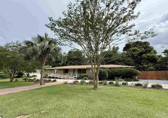 Homes for sale in Pensacola, FL | 111 Euclid St, Pensacola, FL 32503 | MLS# 685570