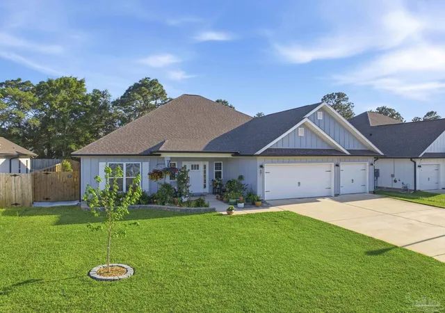 2nd image of 2078 Refuge Cir, Gulf Breeze, FL 32563 | MLS# 680332
