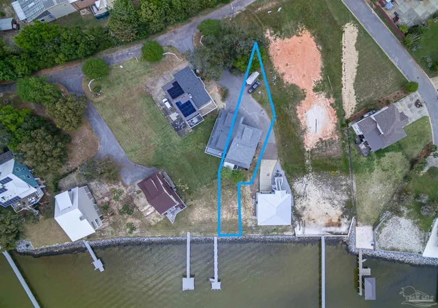 Photo 2 of Townhouse for sale at 117 Bayshore Dr, Pensacola, FL 32507 | MLS# 688121 | Listing updated on 2026-08-27