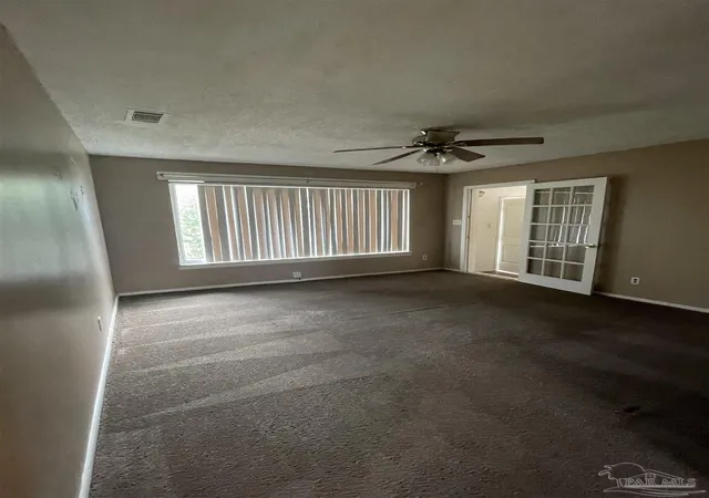 Photo 10 of Single family home for sale at 701 Montclair Rd, Pensacola, FL 32505 | MLS# 683975 | Listing updated on 2026-09-02
