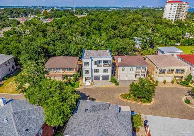 Photo 3 of Single family home for sale at 1522 White Caps Ln, Pensacola, FL 32507 | MLS# 670733 | Listing updated on 2026-05-07