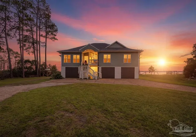 Photo 1 of Single family home for sale at 4501 Bayside Dr, Milton, FL 32583 | MLS# 684636 | Listing updated on 2026-09-23