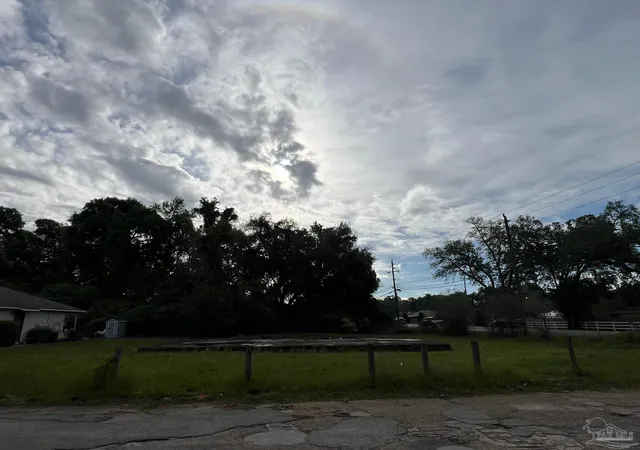 5th image of 8100 Stonebrook Dr, Pensacola, FL 32514 | MLS# 680580