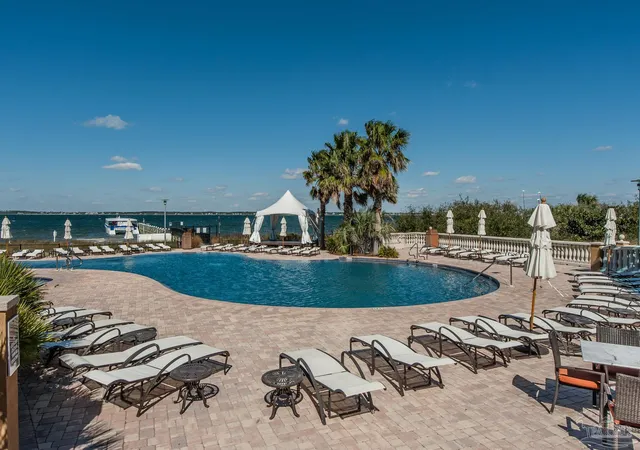 2nd image of 5 Portofino Dr, Gulf Breeze, FL 32561