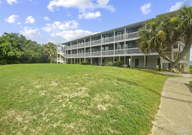 Photo 29 of Condo for sale at 5539 Soundside Dr #C, Gulf Breeze, FL 32563 | MLS# 684061 | Listing updated on 2026-09-26