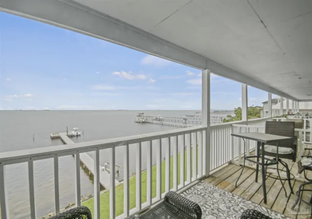 Photo 2 of Condo for sale at 5539 Soundside Dr #C, Gulf Breeze, FL 32563 | MLS# 684061 | Listing updated on 2026-08-29