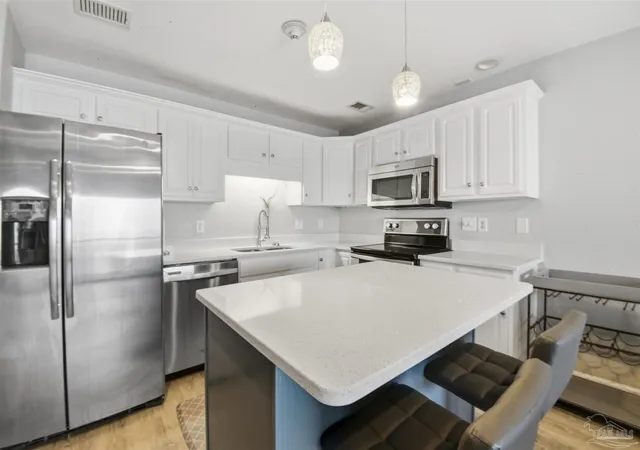 Photo 4 of Condo for sale at 5539 Soundside Dr #C, Gulf Breeze, FL 32563 | MLS# 684061 | Listing updated on 2026-08-29