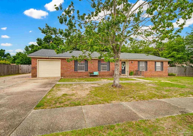 3rd image of 8375 Strasburg Rd, Pensacola, FL 32514 | MLS# 682298