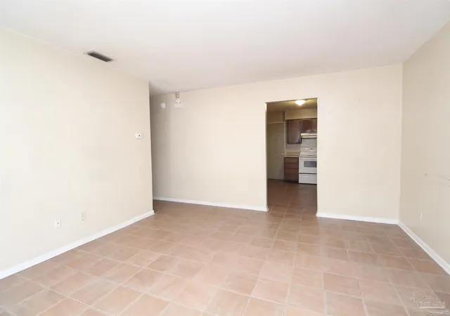 4th image of 10120 Guidy Ln, Pensacola, FL 32514