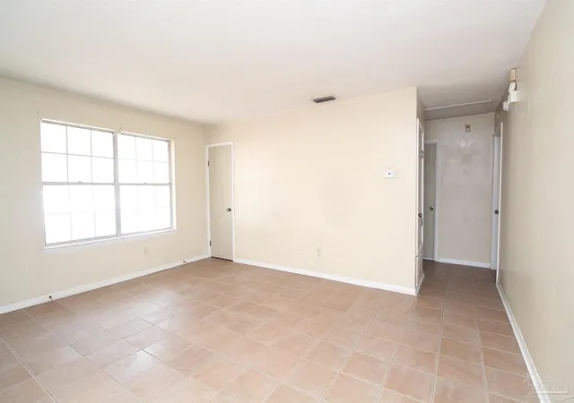 5th image of 10120 Guidy Ln, Pensacola, FL 32514