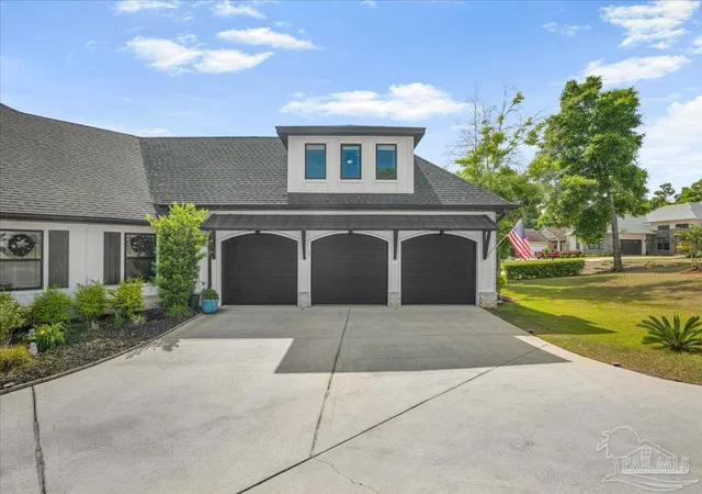 Photo 3 of Single family home for sale at 8981 Salt Grass Dr W, Pensacola, FL 32526 | MLS# 682020 | Listing updated on 2026-08-17