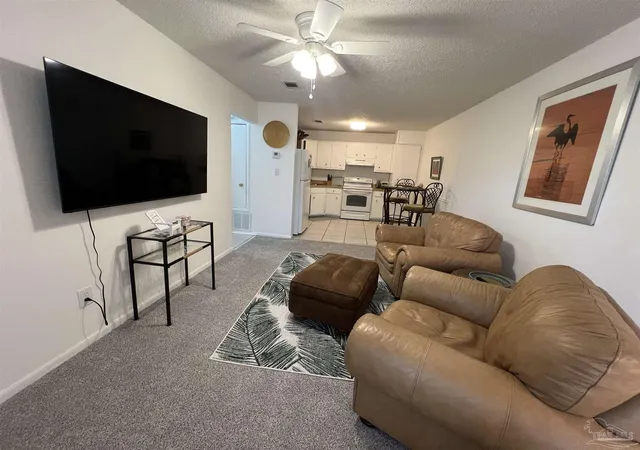 4th image of 3202 Redwood Ln, Gulf Breeze, FL 32563