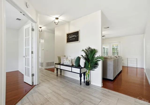 Homes for sale in Cantonment, FL | 1805 W Ten Mile Rd, Cantonment, FL 32533 | MLS# 676723