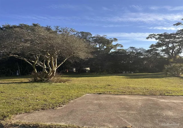2nd image of 2435 W Belmont St, Pensacola, FL 32505 | MLS# 676595