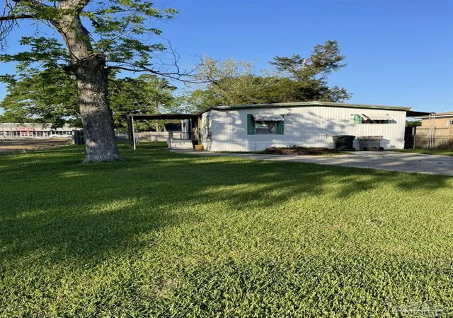 2nd image of 13 Sioux Trl, Pensacola, FL 32506 | MLS# 680899