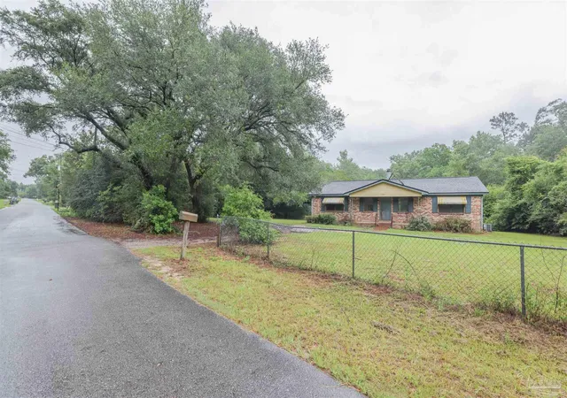 Homes for sale in Cantonment, FL | 1512 Old Bridge Rd, Cantonment, FL 32533 | MLS# 684002