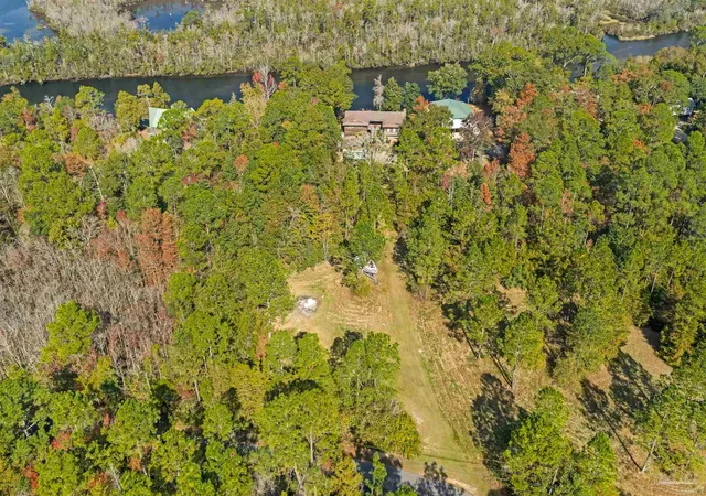2nd image of 7784 River Rd, Milton, FL 32583 | MLS# 674187