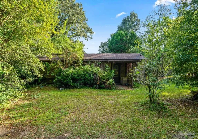 3rd image of 21 W Detroit Blvd, Pensacola, FL 32534 | MLS# 672091