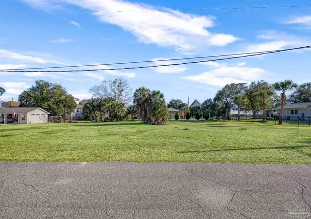 5th image of 1009 Harbourview Cir, Pensacola, FL 32507 | MLS# 677498