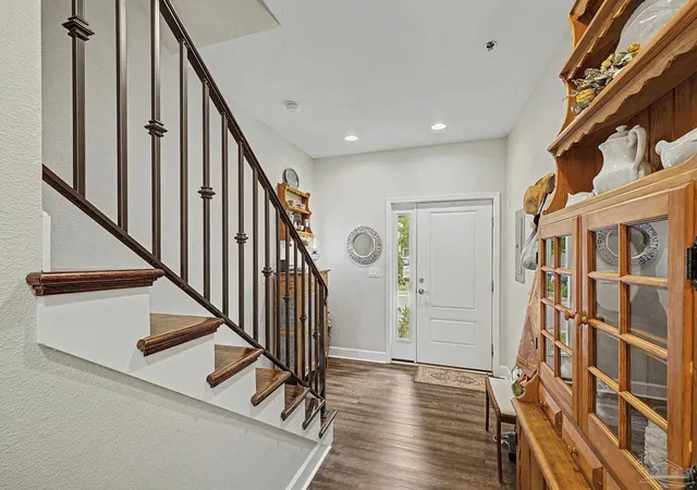 Photo 4 of Townhouse for sale at 3502 Mossy Oak Villas Cir, Pensacola, FL 32514 | MLS# 685603 | Listing updated on 2026-09-15