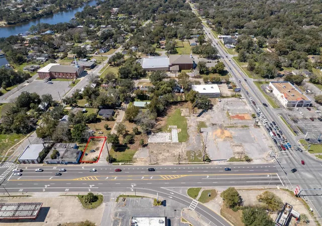 1st image of 101 S Navy Blvd, Pensacola, FL 32507 | MLS# 661776