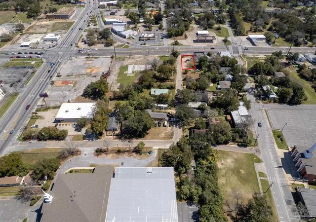 2nd image of 101 S Navy Blvd, Pensacola, FL 32507 | MLS# 661776