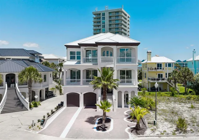 Photo 1 of Single family home for sale at 21 E Galvez Ct, Gulf Breeze, FL 32561 | MLS# 682687 | Listing updated on 2026-06-23