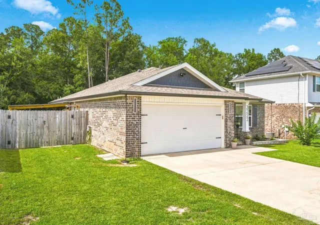 Photo 3 of Single family home for sale at 3252 Margaret Olivia Dr, Cantonment, FL 32533 | MLS# 685005 | Listing updated on 2026-08-20