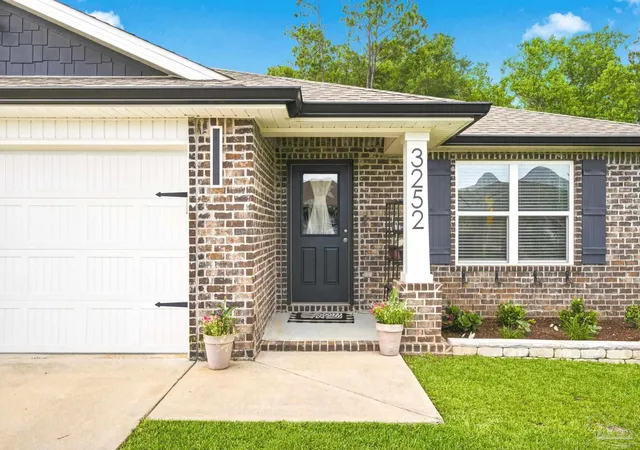 Photo 3 of Single family home for sale at 3252 Margaret Olivia Dr, Cantonment, FL 32533 | MLS# 685005 | Listing updated on 2026-08-20