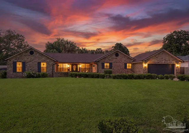 image of 2017 E Cross St, Pensacola, FL 32503 | MLS# 685881