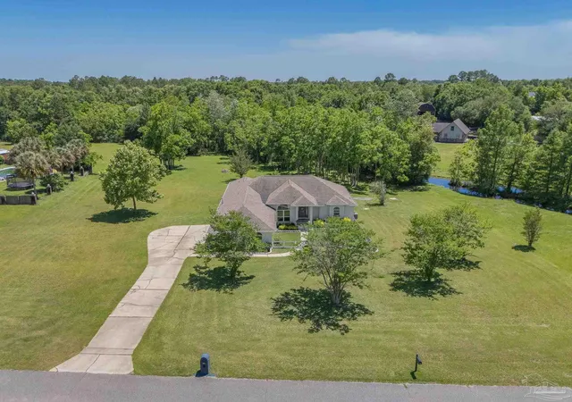 3rd image of 435 Meander Ln, Cantonment, FL 32533 | MLS# 682682