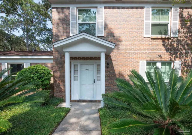 3rd image of 8035 Tippin Ave, Pensacola, FL 32514
