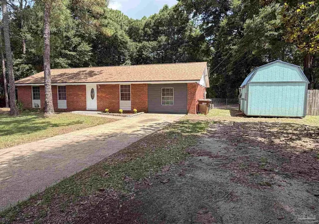 Homes for sale in Milton, FL | 6754 Trailride N, Milton, FL 32570 | MLS# 684368