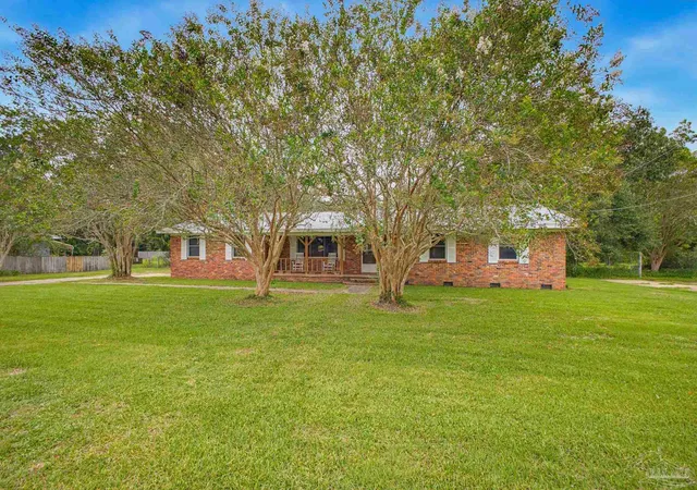 Photo 1 of Single family home for sale at 5710 Perkins St, Pensacola, FL 32526 | MLS# 688253 | Listing updated on 2026-10-07