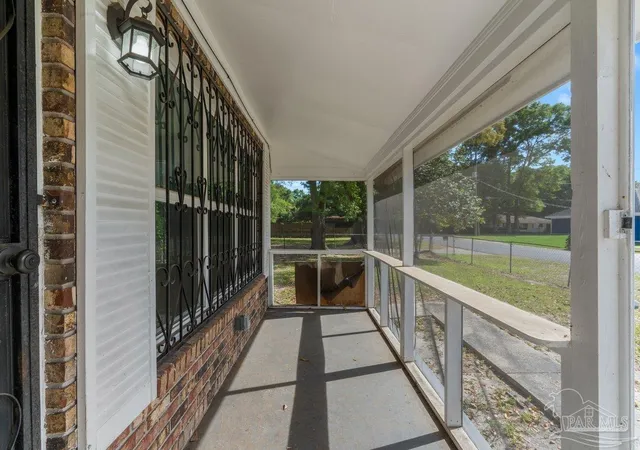 Photo 4 of Sale Pending at 7922 Griffith Ave, Pensacola, FL 32534 | MLS# 681146 | Listing updated on 2026-09-17