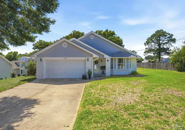 Photo 1 of Single family home for sale at 4909 Alvin Dr, Pensacola, FL 32507 | MLS# 683904 | Listing updated on 2026-10-05