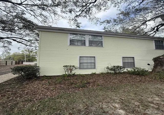 3rd image of 3351 Olive Rd #11C, Pensacola, FL 32514 | MLS# 679239