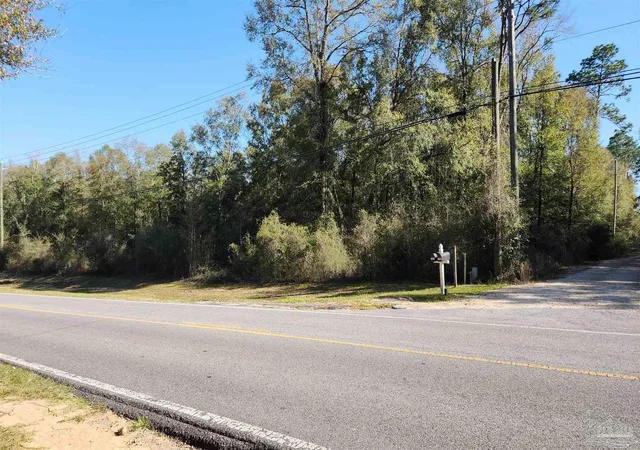 Photo 3 of Land for sale at Sherwood Forest Dr, Milton, FL 32570 | MLS# 661596 | Listing updated on 2026-03-09