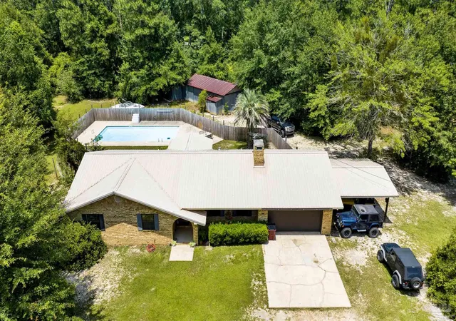 Photo 4 of Single family home for sale at 7558 Chumuckla Hwy, Milton, FL 32571 | MLS# 685322 | Listing updated on 2026-08-11