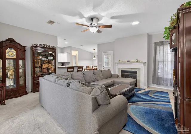 Photo 4 of Single family home for sale at 5127 Terra Lake Cir, Pensacola, FL 32507 | MLS# 684414 | Listing updated on 2026-10-20