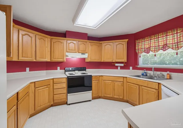 Photo 5 of Single family home for sale at 3740 Cornerbrook Dr, Milton, FL 32571 | MLS# 685466 | Listing updated on 2026-09-03